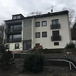 Four Apartman